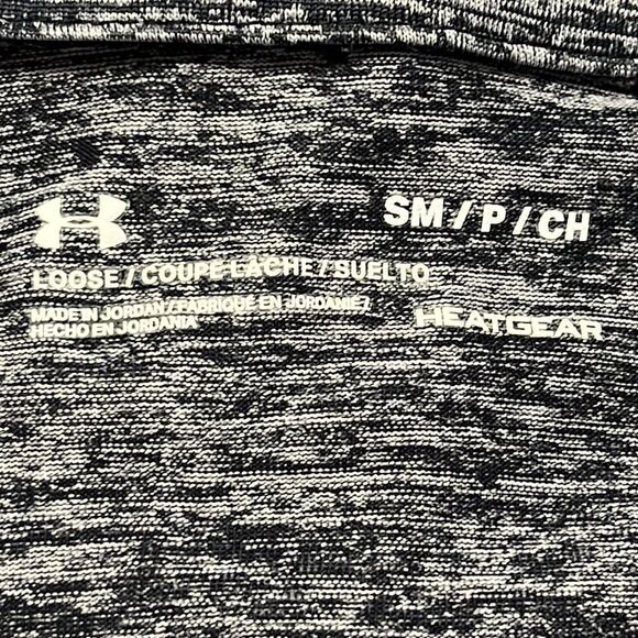 Under Armour Heather Grey Half Zip Pullover Long Sleeve Mock Neck Shirt- Small - Picture 8 of 10